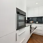 Apartament Stylish 400 M To The Beach, Wifi & Smart Tv By Renters *