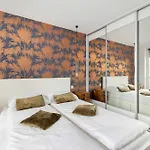 Stylish 400 M To The Beach, Wifi & Smart Tv By Renters Apartament
