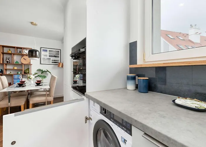 Stylish 400 M To The Beach, Wifi & Smart Tv By Renters Apartament *