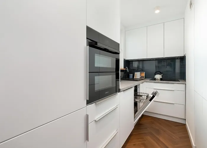 Apartament Stylish 400 M To The Beach, Wifi & Smart Tv By Renters *